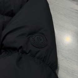 M0ncler FW25 Forez Series Hooded Comfortable Goose Down Jacket