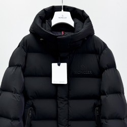 Moncler Solid Color Hooded Down Jacket Black