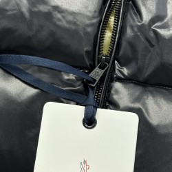 Moncler Men's Down Jacket with Logo Patch and Stand Collar Black