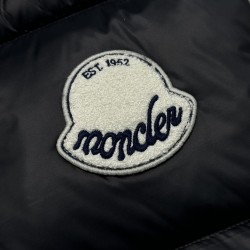 Moncler Lipsi Men's Down Matte Vest Black