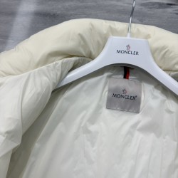 Moncler Padded Corduroy Series Solid Color Long-Sleeved Hoodless Down Jacket Men's Cream