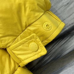 Moncler Levitha Series Slim Fit Comfortable Goose Down Jacket Yellow