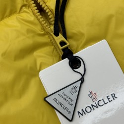 Moncler Levitha Series Slim Fit Comfortable Goose Down Jacket Yellow
