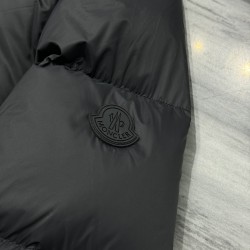 Moncler Tarn Series Casual Simple Comfortable Down Jacket Black