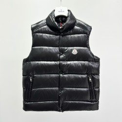 M0ncler Tib Solid Color Logo Patent Leather Stand Collar Short Vest with Down Filling  Black