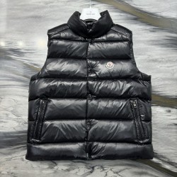 M0ncler Tib Solid Color Logo Patent Leather Stand Collar Short Vest with Down Filling  Black