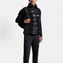 M0ncler Tib Solid Color Logo Patent Leather Stand Collar Short Vest with Down Filling  Black