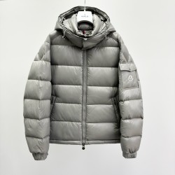 Moncler Maya Series Winter Ski Season Solid Color Down Jacket 