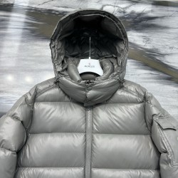 Moncler Maya Series Winter Ski Season Solid Color Down Jacket 