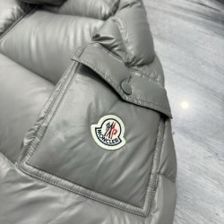 Moncler Maya Series Winter Ski Season Solid Color Down Jacket 