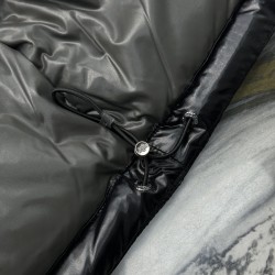 Moncler Maya Series Winter Ski Season Solid Color Down Jacket Black