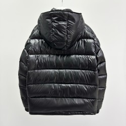 Moncler Maya Series Winter Ski Season Solid Color Down Jacket Black