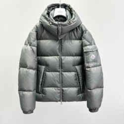 Moncler Hooded Short Zip-Up Down Jacket Grey