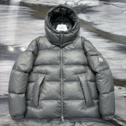 Moncler Hooded Short Zip-Up Down Jacket Grey