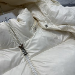 M0ncler Hooded Short Zip-Up Down Jacket White