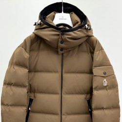 Moncler Grenoble Albiez Detachable Hooded Zippered Long-Sleeve Down Brown