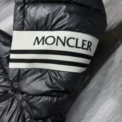 Moncler FW24 CORNOUR Adjustable Cuff Short Zipper Down Jacket  Black