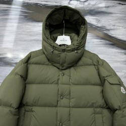 Moncler Logo Print Double-Front Hooded Long-Sleeve Down Jacket Green