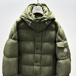 Moncler Logo Print Double-Front Hooded Long-Sleeve Down Jacket Green