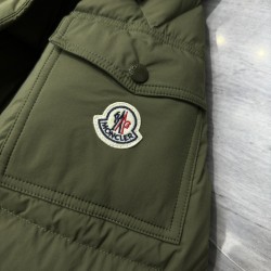 Moncler Logo Print Double-Front Hooded Long-Sleeve Down Jacket Green