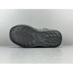 GT Balenciaga Hamptons Worn-Out Black