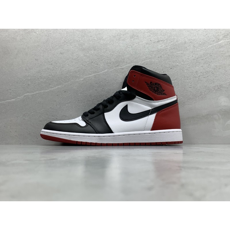GT AJ1 High Black Toe 555088-125
