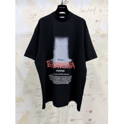 GT Balenciaga Men's The Door T-shirt in Black 850345TUVO41000
