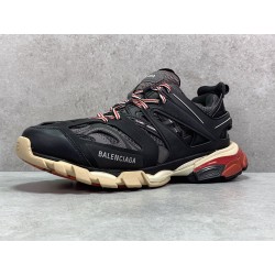 GT Batch Balenciaga Track, Black Red